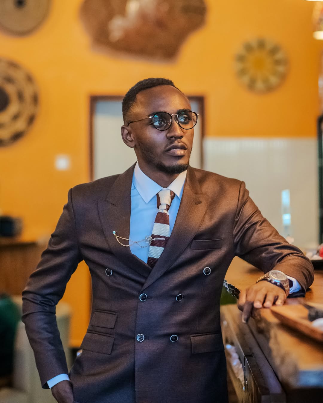 Tailored suit